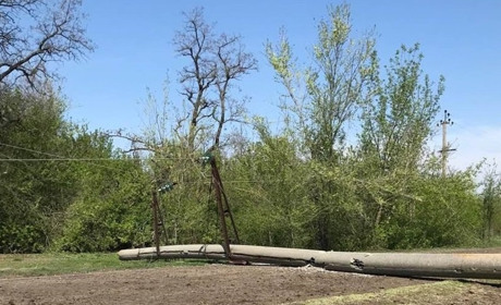 Обстріли пошкодили високовольтну лінію в Пологах