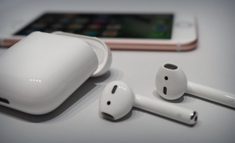 Apple Airpods – навушники нового покоління