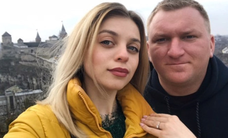 Морського піхотинця з Холмів Андрія Тураса та його дружину-медичку Олену орки захопили в полон