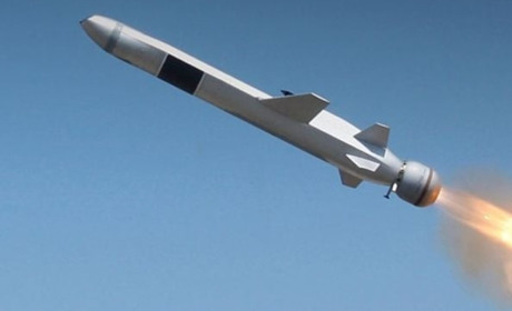 Росіяни почали "святкувати" день перемоги: приліт у Карлівку і збита ракета над Полтавскою областю