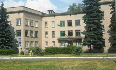 Лікарні, амбулаторії та аптеки. Що і як працює в Добропільській громаді?