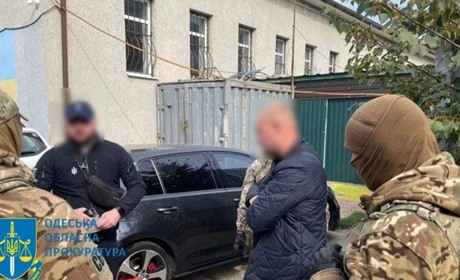 Брав гроші у браконьєрів. Працівника Нижньодністровського Нацпарку судимуть за хабарництво
