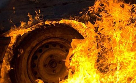 У Ніжині згоріла автівка