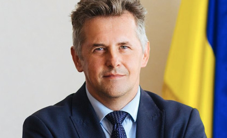 "Нормальне життя поламалося". Інтервʼю з мером Скадовська