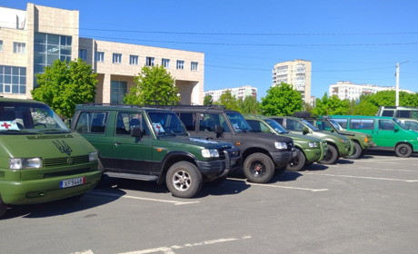 Нетішинська громада за бюджетні кошти придбала для ЗСУ 14 одиниць техніки на 3,5 млн грн