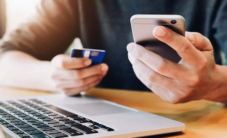 Запоріжанка видавала себе за волонтерку та збирала гроші на гуманітарку для Мелітополя