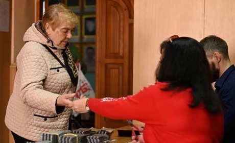 Увага! В Нижніх Сірогозах можна отримати препарти для щитовидної залози та придбати інші ліки
