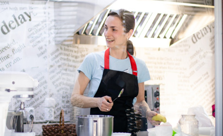 «Повернусь лише в український Маріуполь»: кондитерка переїхала в Сарни та почала свою справу заново