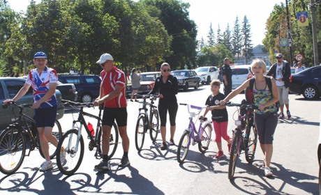 Гадячани пересідають на велосипеди через паливну кризу