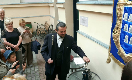 Екскурсія від мера: у Дрогобичі зібрали 5 тисяч гривень на відновлення музею Сковороди на Харківщині