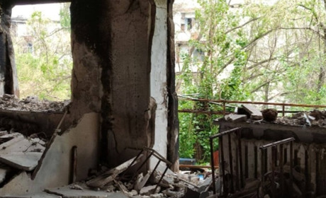 У Сєвєродонецьку загинули 10 місцевих та броньована вантажівка для евакуації. Луганщина 17 травня