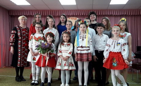 Вихованці Гадяцької мистецької школи влаштували благодійний концерт на підтримку Олега Гайдабури