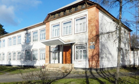 Після обстрілів Новгорода-Сіверського заклади освіти Менщини знову працюють дистанційно