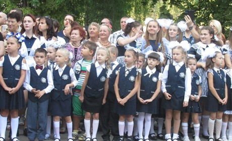 Школи Мелітополя почали реєструвати першачків на наступний навчальний рік