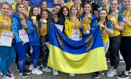 Привезли 5 медалей: результати новоградський рукоборців