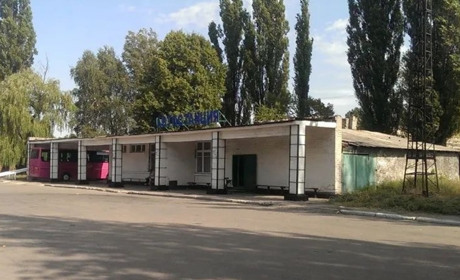 У Добропіллі відновлюють рух автобуси до Покровська та Білозерського. Графік та ціна