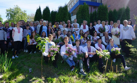 На Черкащині з`явилася "Алея Нескорених". Посадили дерево і на честь Добропілля