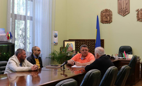 У Лозовій планують відновити ремонтні роботи у пологовому відділенні