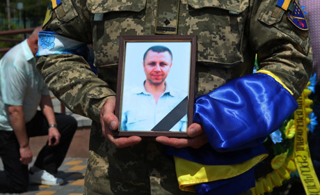 У Нікополі простилися з полеглим Захисником України Юрієм Ліновецьким