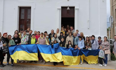 Кожен має важливу роль у "людській вежі". Як за час війни народилася українська громада в Каталонії