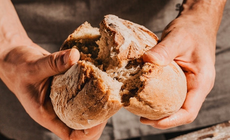 Перебоїв з постачанням хліба бути не повинно. Головне із звернення Василя Чинчика