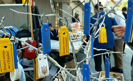 «Дрогобицький крам» шукає продавців та запрошує покупців: куди звертатися й коли приходити