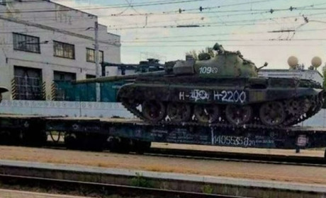 Через Мелітополь пройшли ешелони російських танків та Градів