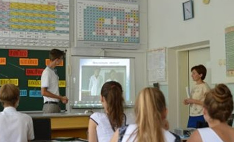 Колаборанти готуються закрити деякі школи та завезти російськи підручники