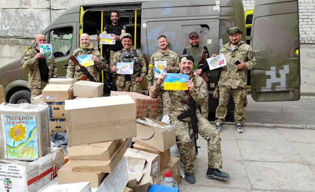 Із Кагарлика на східні рубежі: подарунки нашим захисникам зібрала ГО "СЛОН Добра"