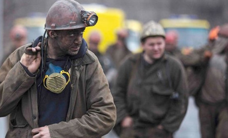 Гірників з двох шахт Торецька підняли на поверхню