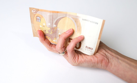 До 10 000 гривень: як обміняти гривні на євро у Бельгії