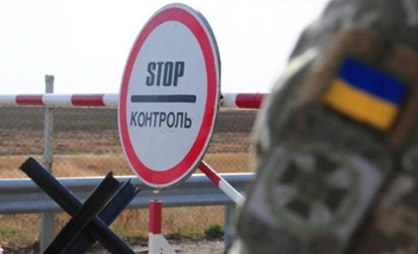 Кабмін дозволив деяким категоріям військовозобов'язаних чоловіків виїжджати за кордон