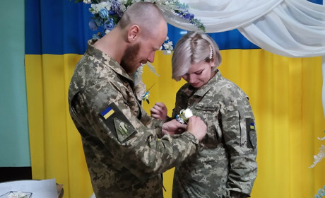 На Первомайщині одружилася пара військовослужбовців: спеціальний репортаж