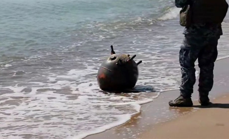 На пляж Одещини винесло морську міну