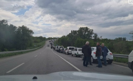 Росіяни заблокували евакуацію через блокпост у Василівці