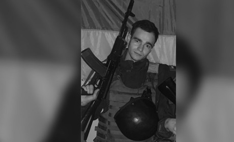 Біляївська громада попрощалася з воїном, який загинув внаслідок ракетного удару під Дніпром