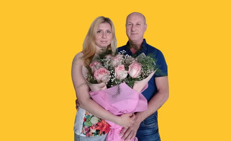 "Ми хочемо повернутися у Маріуполь": історія родини, яка двічі евакуювалася з окупованого міста