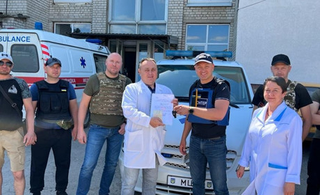 Гуляйпільська міська лікарня отримала новий автомобіль