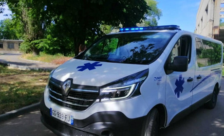 Сучасний реанімобіль від швейцарських благодійників отримало Курахове