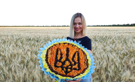 Букет для перемоги. Фуд-флористка Лілія Атаманюк робить смачні композиції, щоб підтримати армію