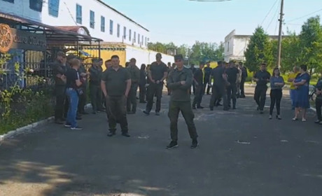 У Полицькій виправній колонії повстали працівники проти свавілля керівника. У чому проблема?