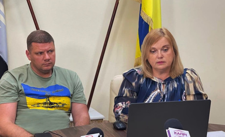 Підготовка до сесії: працювала комісія з питань місцевого самоврядування та дотримання законності