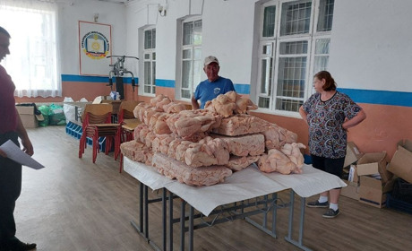 Понад 3 тонни замороженої курятини привезуть в Бар для переселенців