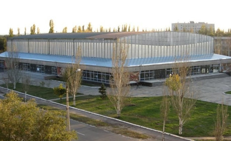 Ворог в Сєвєродонецьку влучив в цех виробництва аміаку на Азоті та зруйнував Льодовий палац