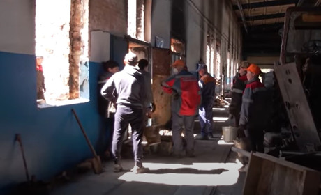 В окупованій Волновасі відновлюють залізничну інфраструктуру. Відомі нові обличчя колаборантів