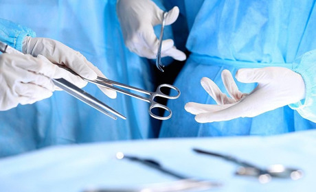 У Корюківській лікарні проводяться планові хірургічні операції. Працює лапароскоп