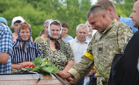 У Строкові попрощалися із загиблим захисником України Олегом Романенком (ФОТО)