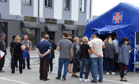 Тільки за один день сто чортків’ян звернулося до штабу з ліквідації наслідків ракетних обстрілів