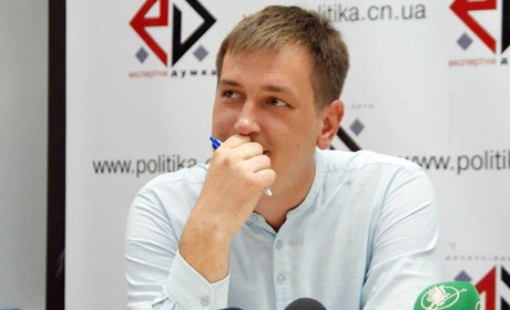 Два тижні батько не міг забрати тіло сина з розбомбленої рашистами Новоселівки