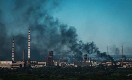 Чи загрожує Сєвєродонецьку повне оточення: що кажуть в МВС України